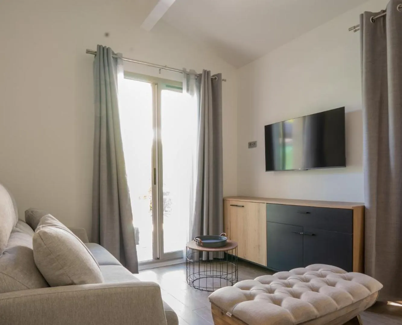 Apartment Appartement 6 Pers Jardin Prive La Cabane Bambou - Mandara Beach , Antibes French Riviera Juan-les-Pins